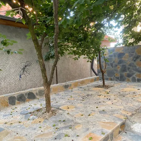 Isallari Willa *